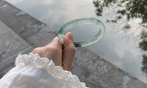 岫玉是什么玉值錢嗎1